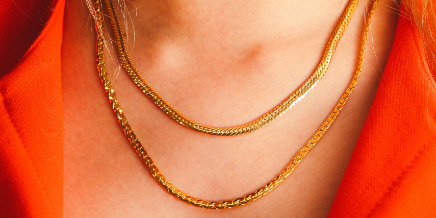 Reimagine Your Look for Summer 2024 with The Timeless Appeal of Gold Jewelry
