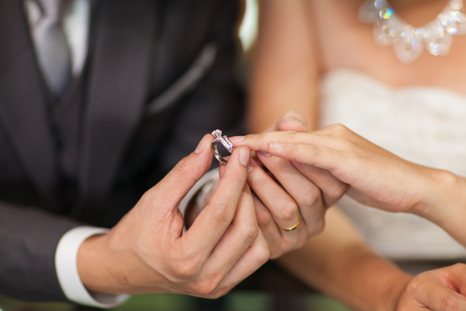 The Advantages Purchasing Engagement Rings Online