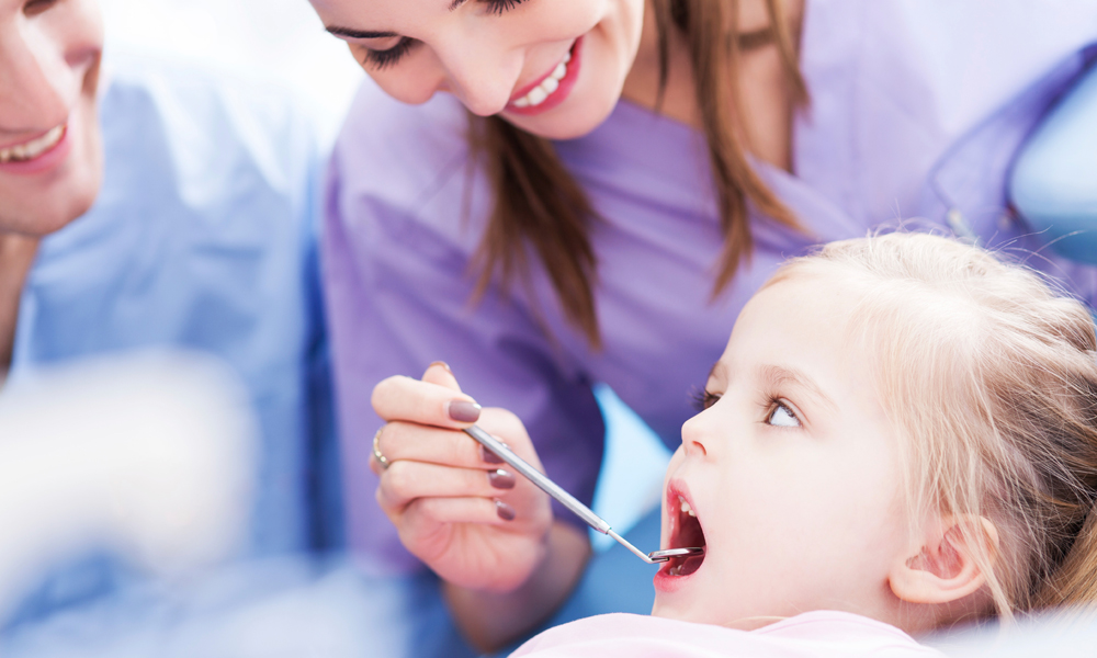 Childrens Teeth Dentist Offers Comprehensive Treatments