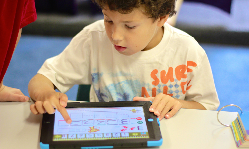 Augmenting A Digital Educational Policy – ORATARO Partners with Tablets for Schools