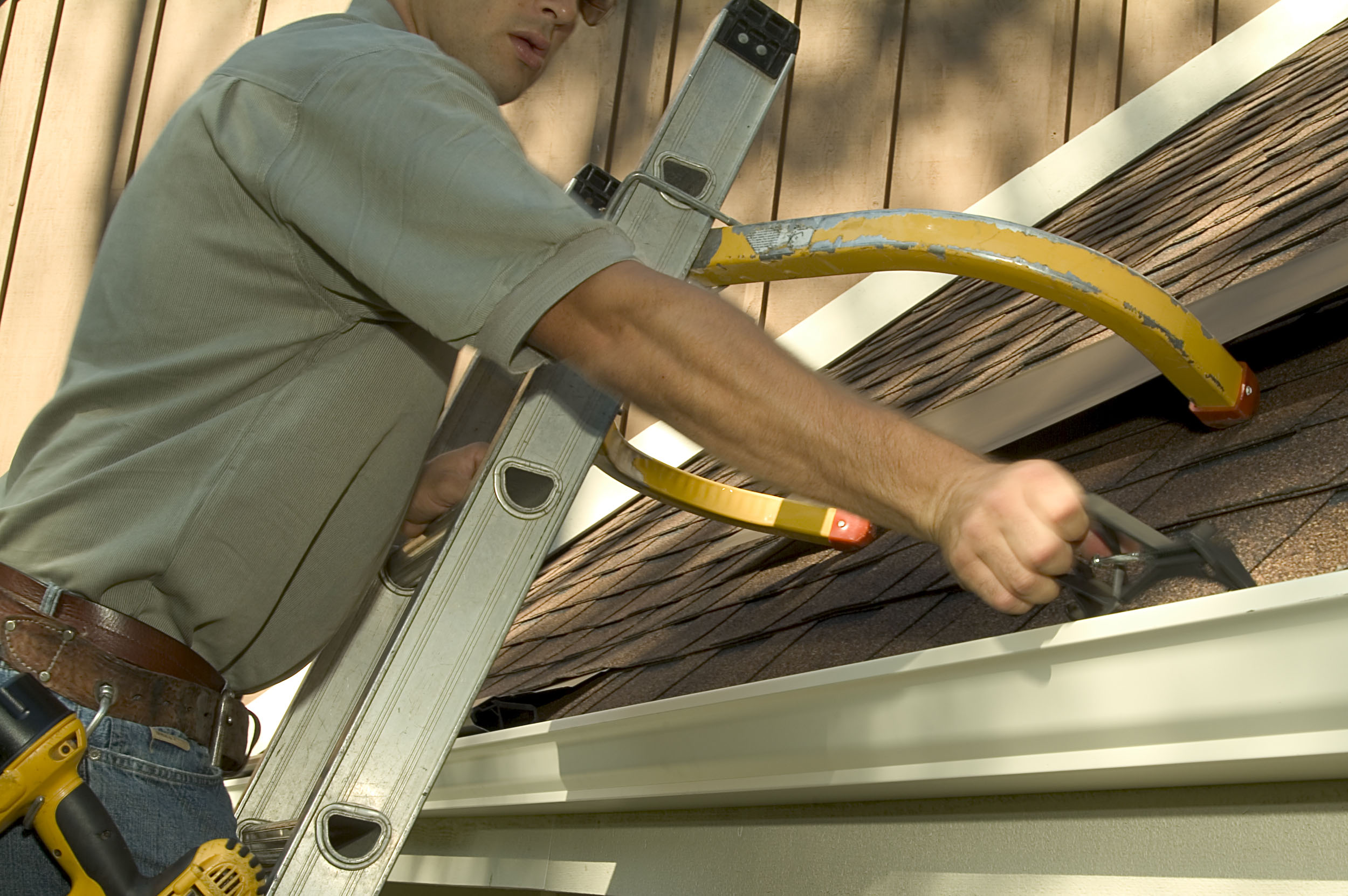 Why should Professional Assistance be taken At the Time of Gutter Installation?
