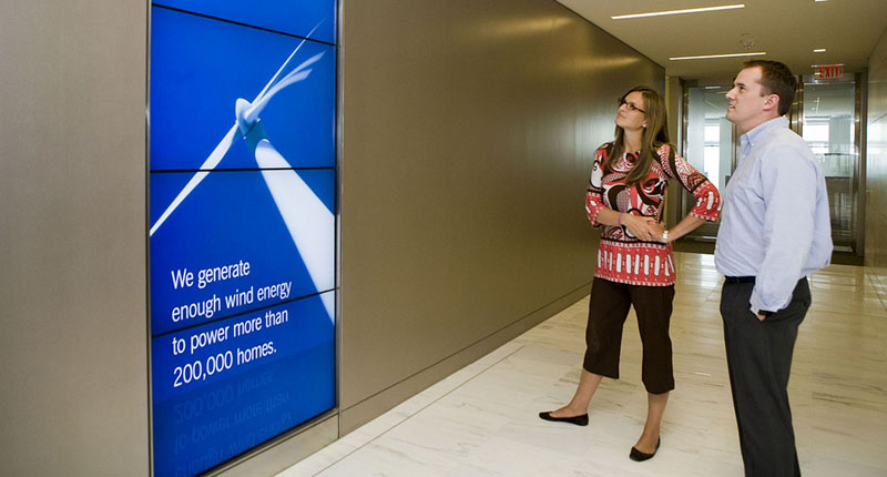 How to take digital signage onto center stage