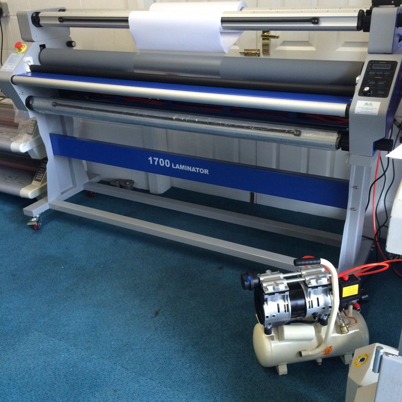 Get the Best Binding Equipments and Laminator from Ark Presentations