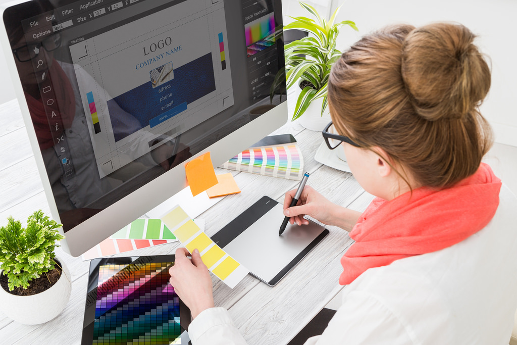 Super Tips For The Success Of The Brand With The Help Of Graphic Design