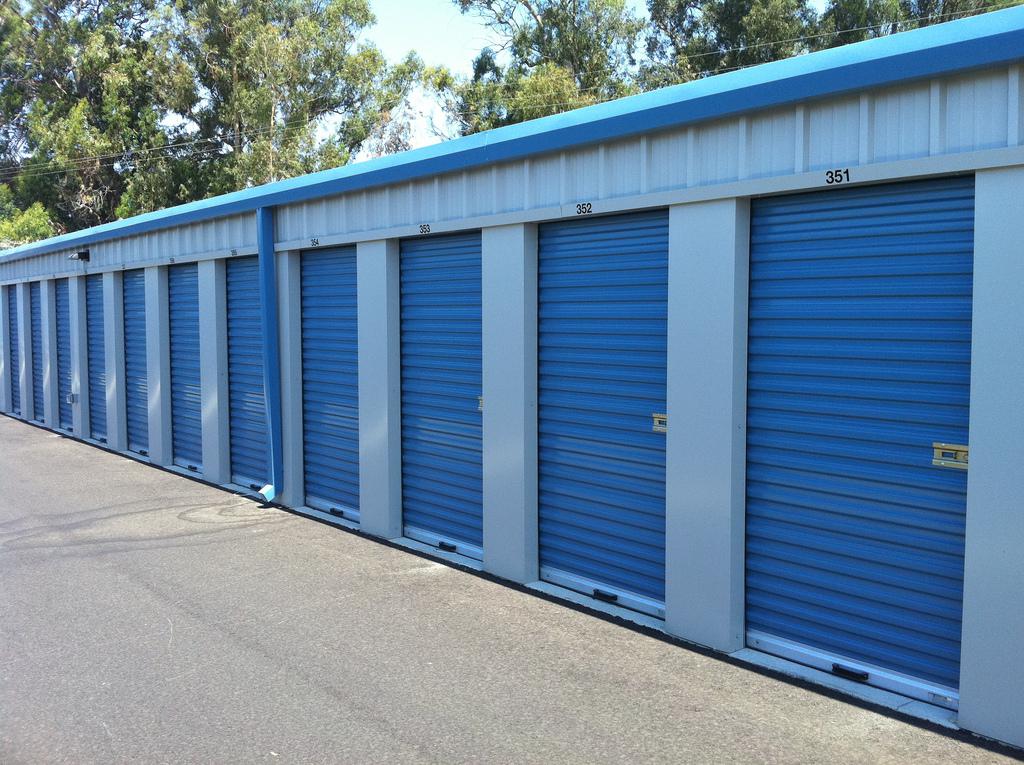 Hire Store Units To Streamline Your Business Operations