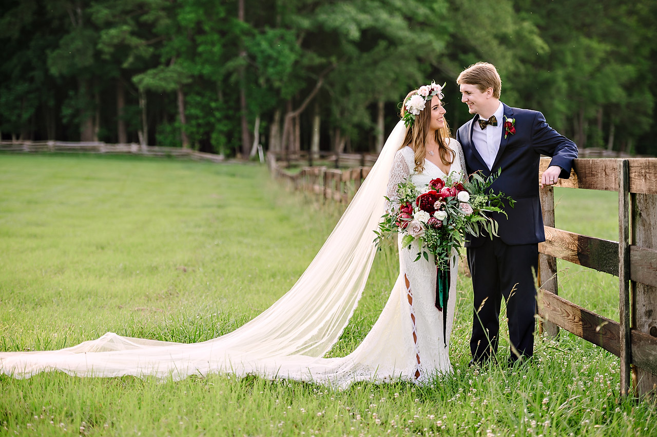 How To Make Your Rustic Wedding Look Luxurious