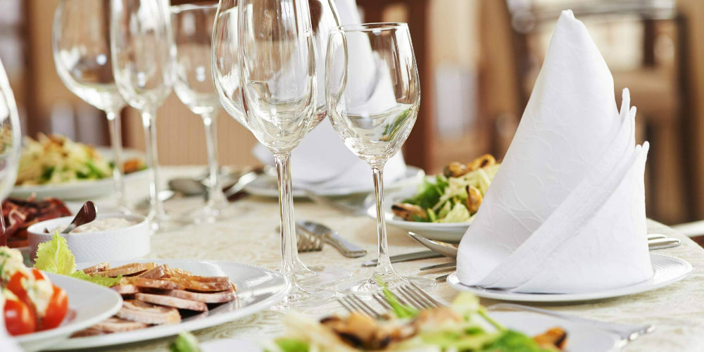 Follow these Essential tips To Hire the Best Caterer For your Wedding Event