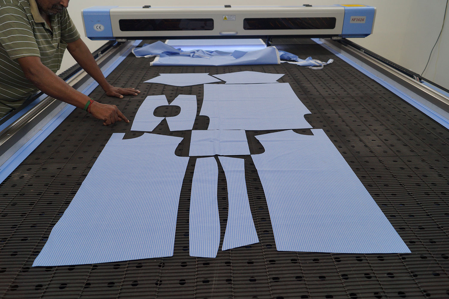 Benefits & Features of Fabric Laser Cutting Machine in Garments