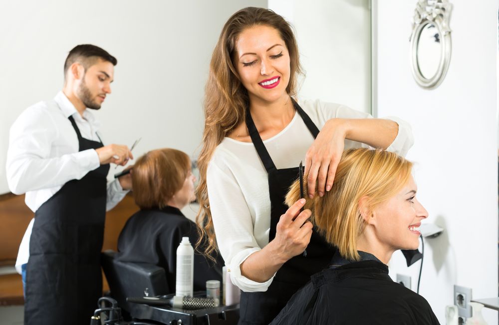 Be an Expert Hair Dressing Specialist and Earn Handsomely