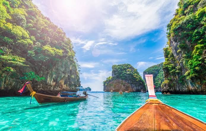 Are You Bored with your Routine life? Go backpacking Thailand!