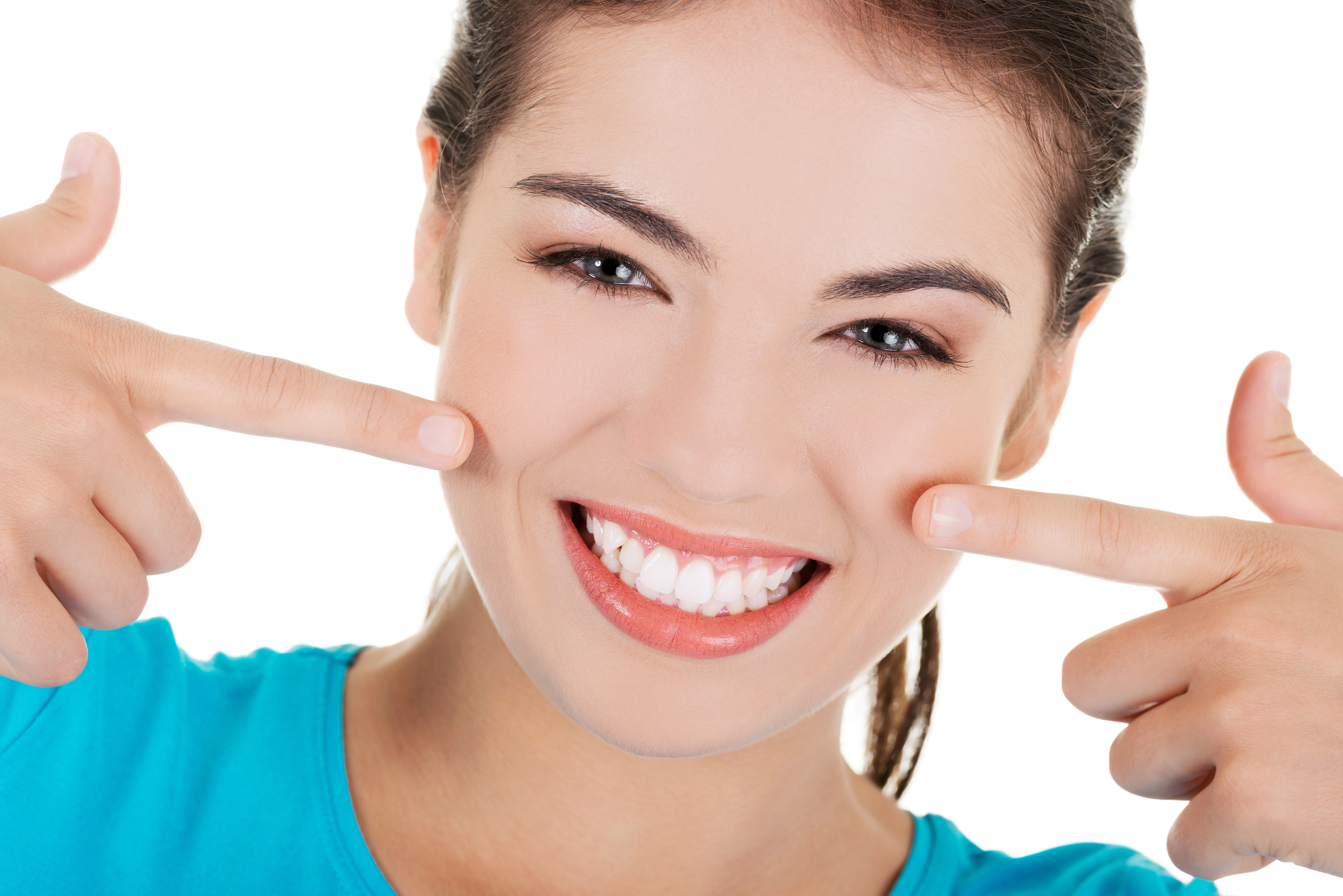 Consult A Professional Dentist Before Using Dental Veneers