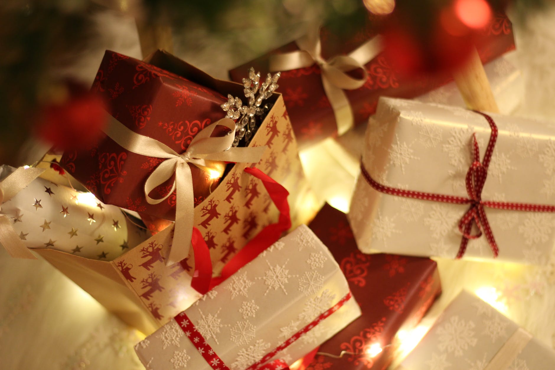 Best Amazing Gifts Ideas For Christmas Occasion!!