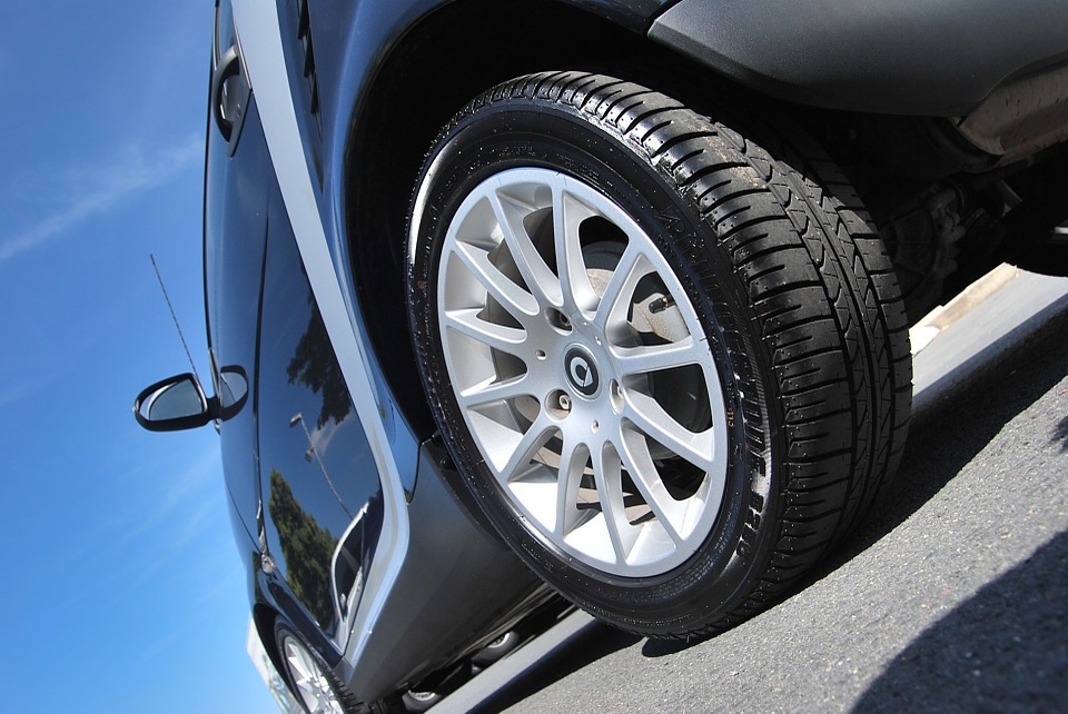 Crucial Factors To Keep In Mind When Purchasing Tires For The First Time