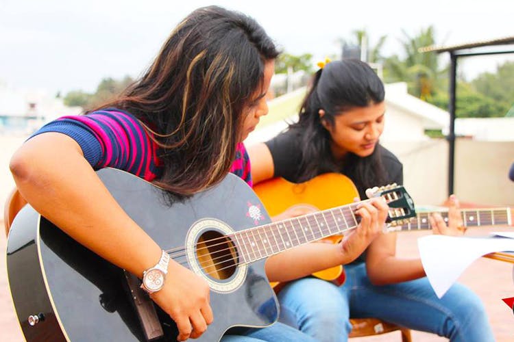 Guitar Coaching Institutes In Koramangala: A Guide For Budding Musicians!