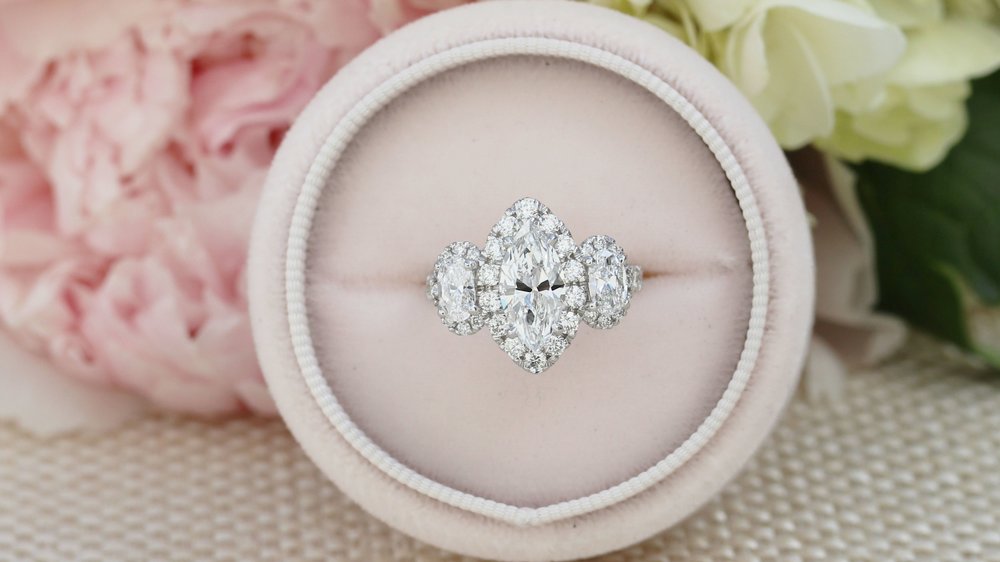 Why Engagement Ring Oval Diamond Is So Impressive