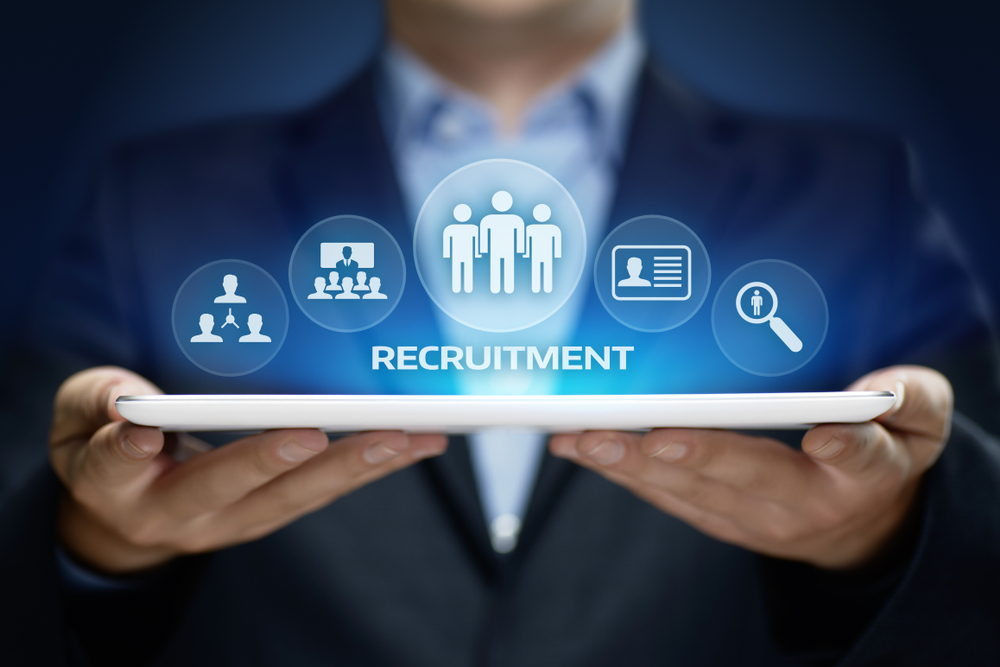 Top 8 Recruiting and Hiring Trends to Pay Attention