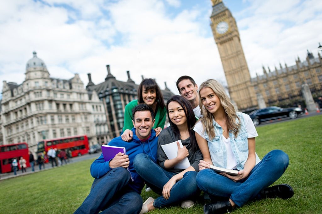 Moving to The UK For Your Studies? Here are Some Tips to Help You Move
