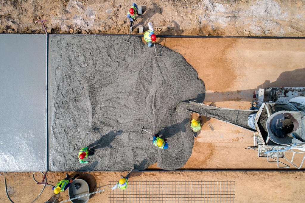 How a Concreter Seals a Concrete Floor?