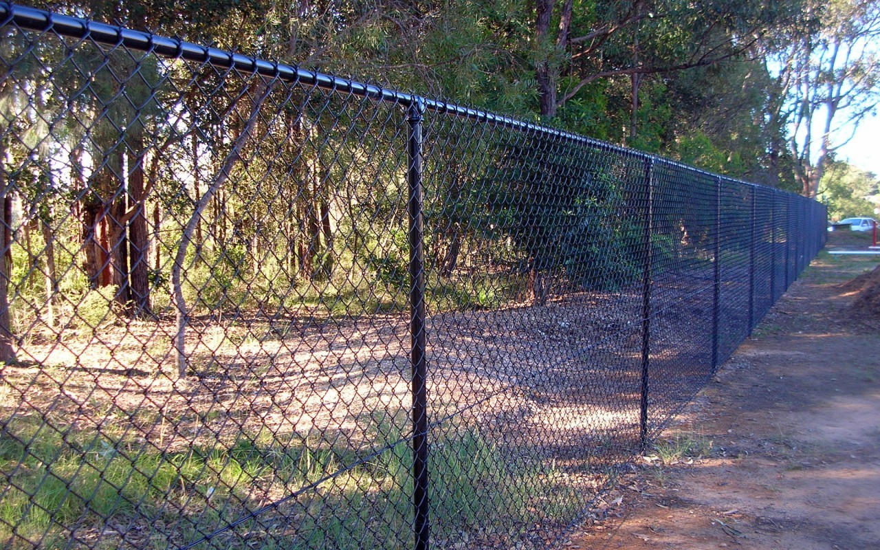 Benefits of Installing Fence Mesh in Christchurch