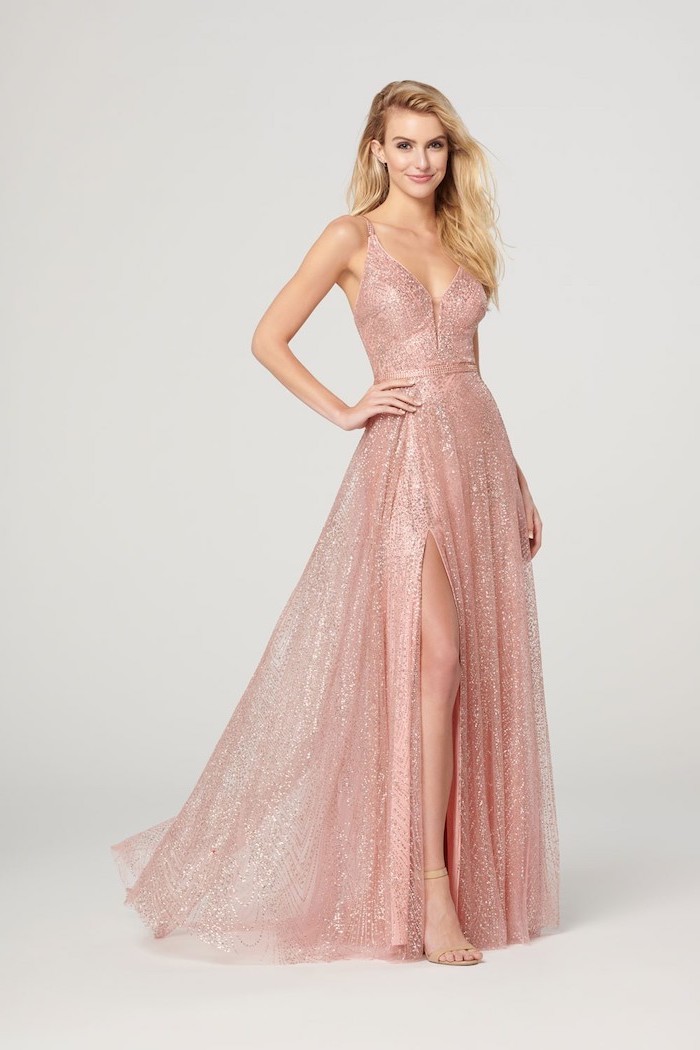 Rose Gold Bridesmaid Dresses – 3 Popular Bridesmaids Dress Tends That You can’t Miss in 2021!