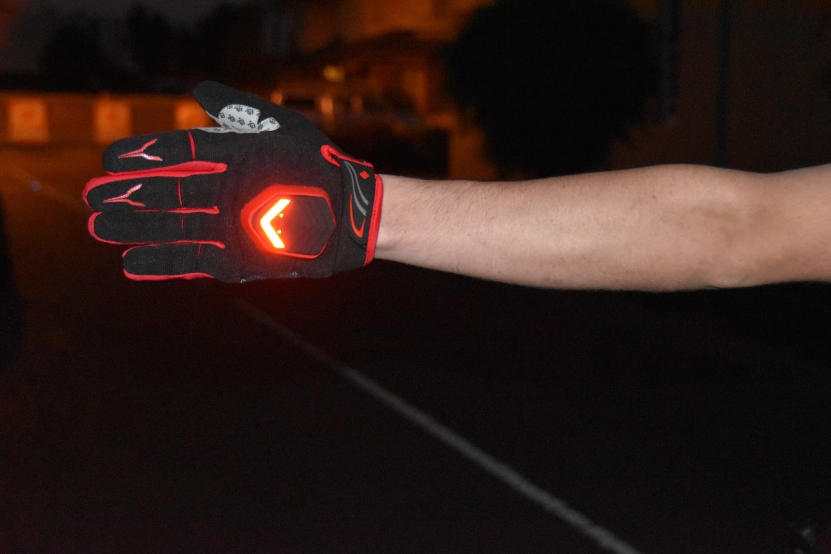 Ultimate Review Of Best LED Gloves In 2021
