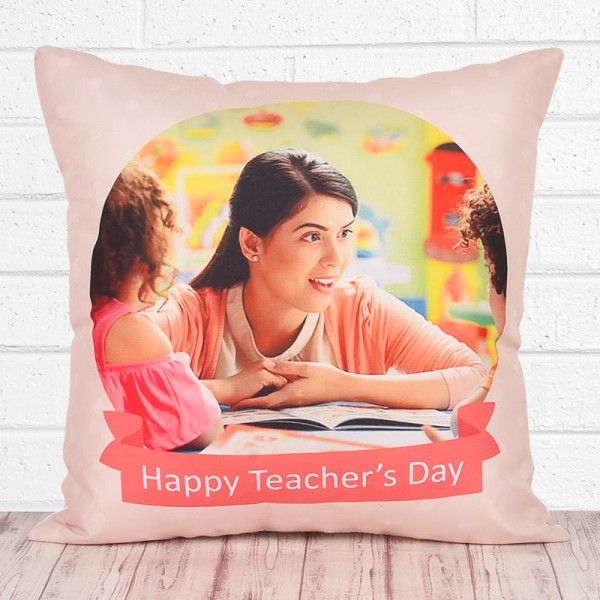 Why Are Teachers Day Gifts Considered Important?