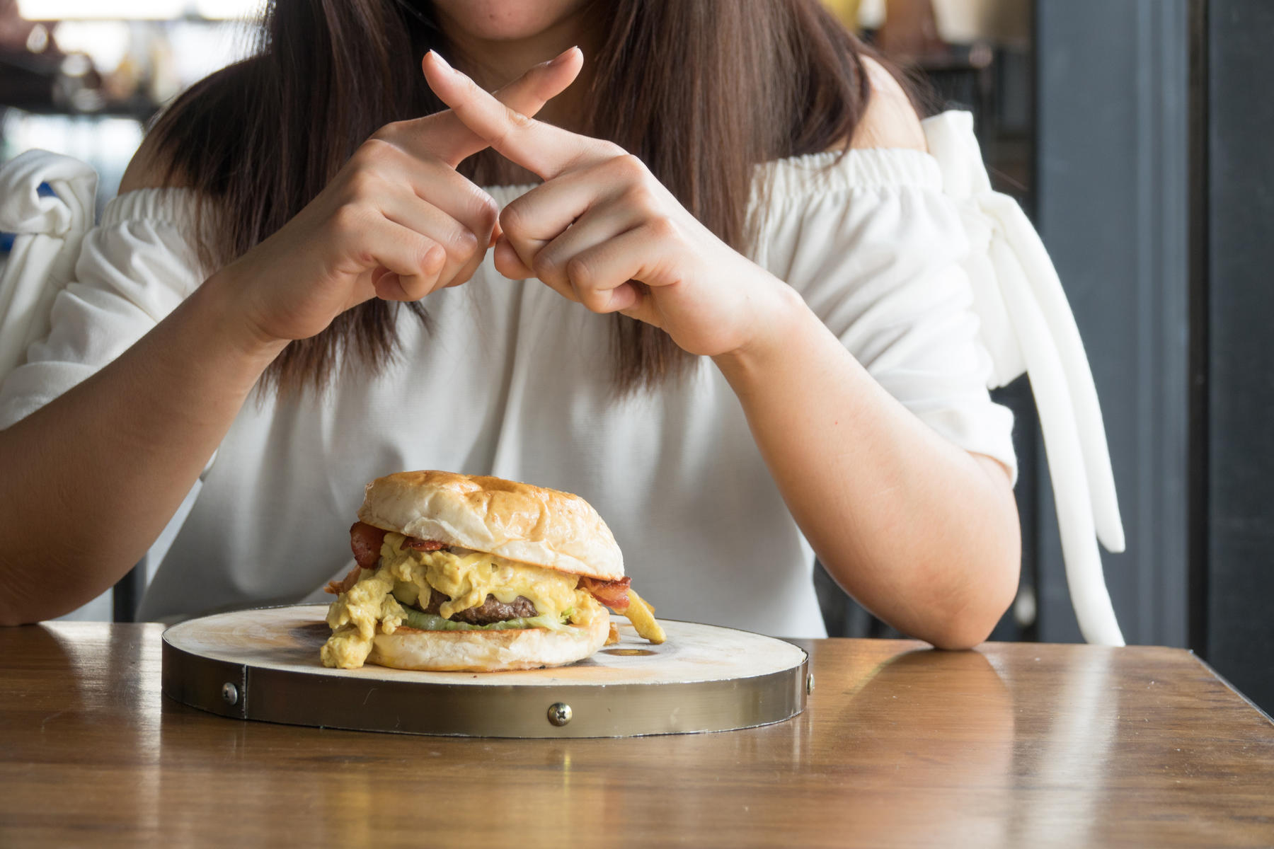 Infertility And Other Health Issues Have Been Linked to A Chemical Present in Burgers and Tacos