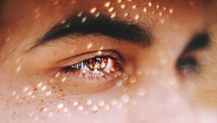 7 Benefits of Using Honey for your Eyes