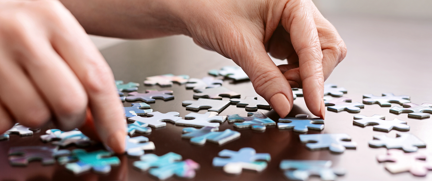 How to Do a Jigsaw Puzzle Like a Pro