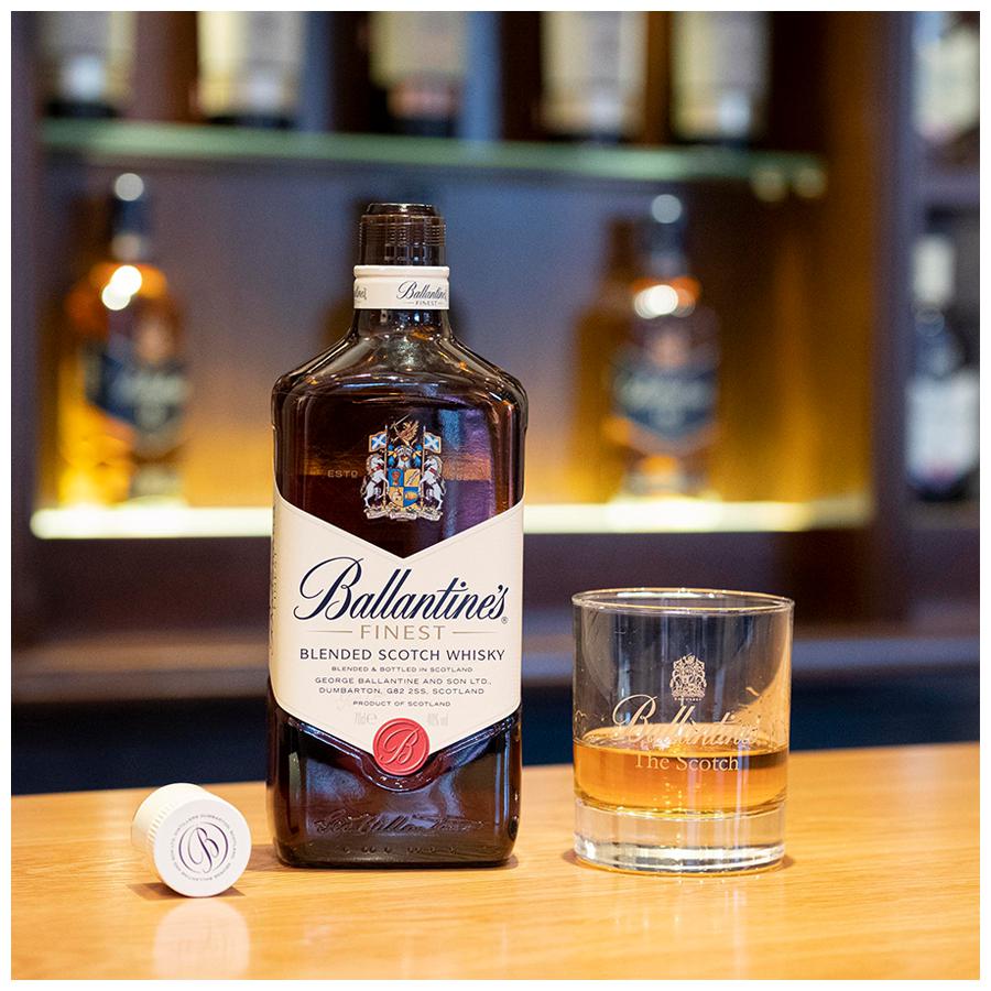 What Makes Ballantine’s Finest an Approachable Blended Scotch Whisky In The Market