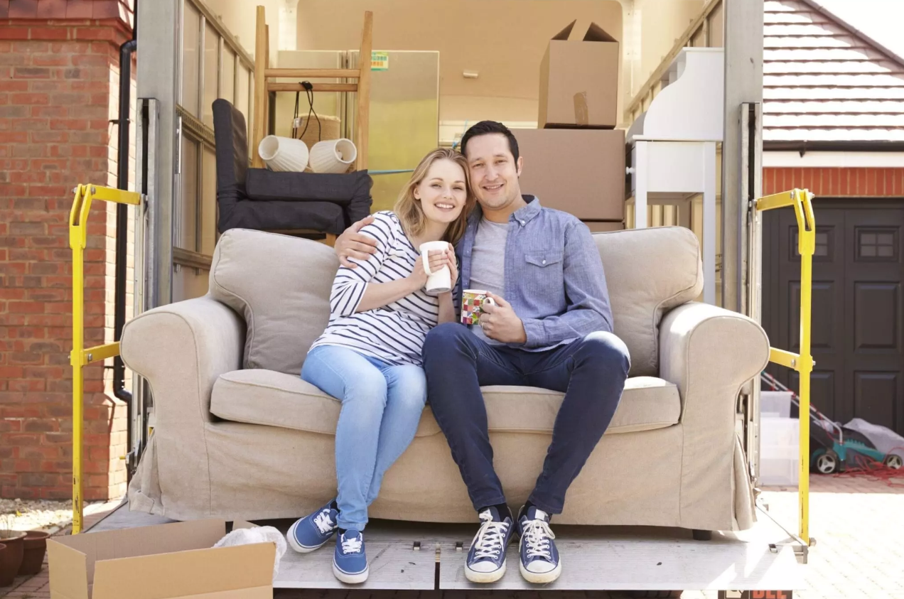 Compare and Book The Cheapest La Mover For Your House Moves!!!